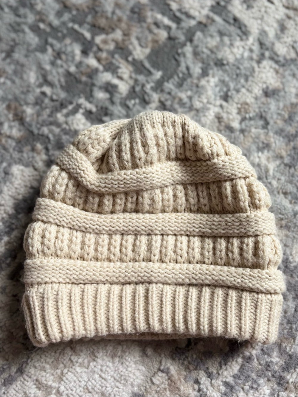 Women’s Cream Cable Knit Beanie Hat